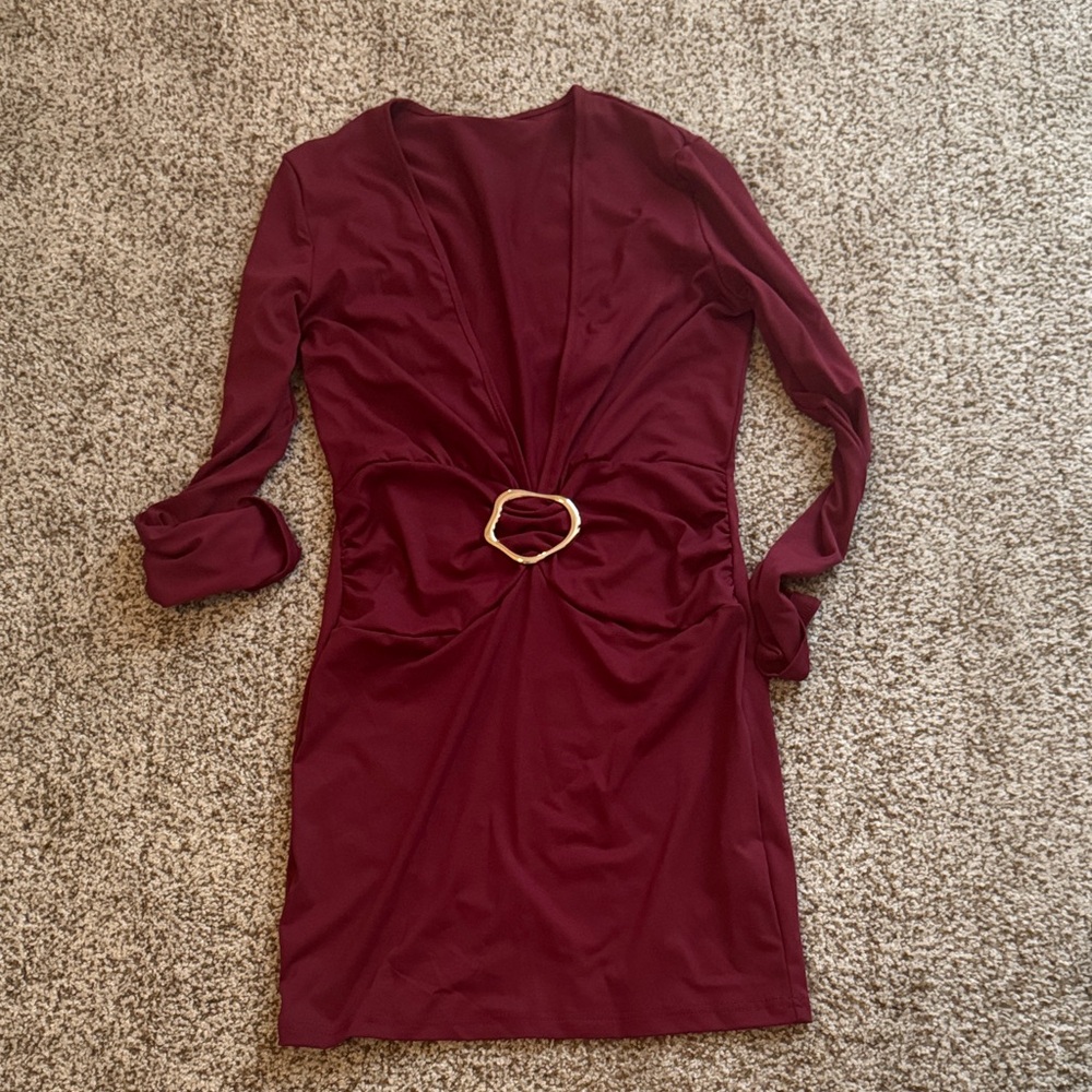Elegant Burgundy Long Sleeve Dress